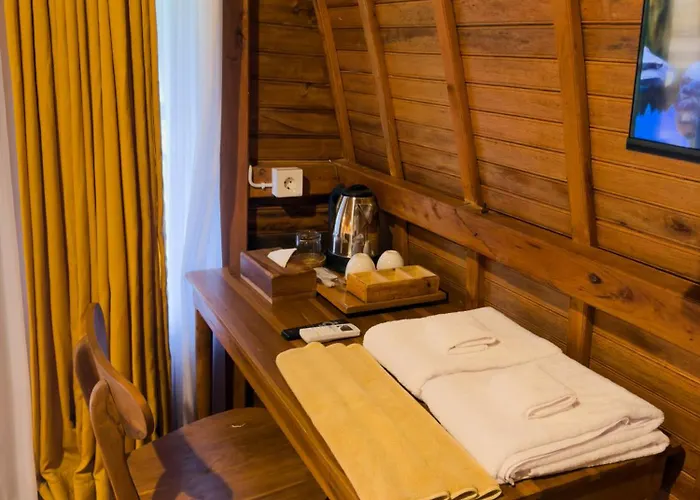 Konukevi Ayung Melasti Wooden House